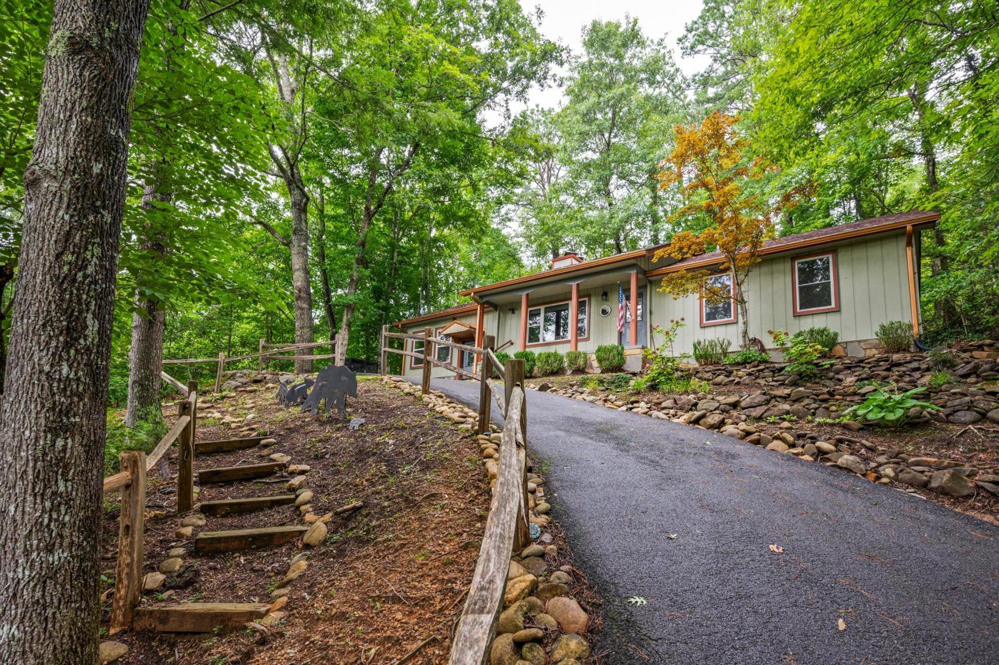 Beautiful Chalet With Fireplace And Large Game Room Gatlinburg Luaran gambar
