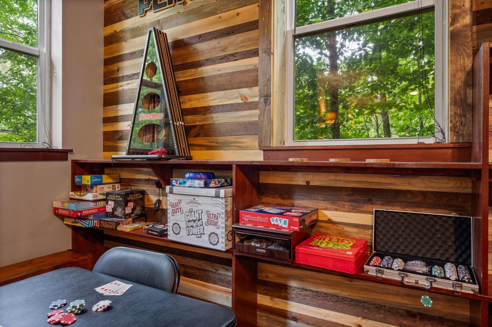Beautiful Chalet With Fireplace And Large Game Room Gatlinburg Luaran gambar