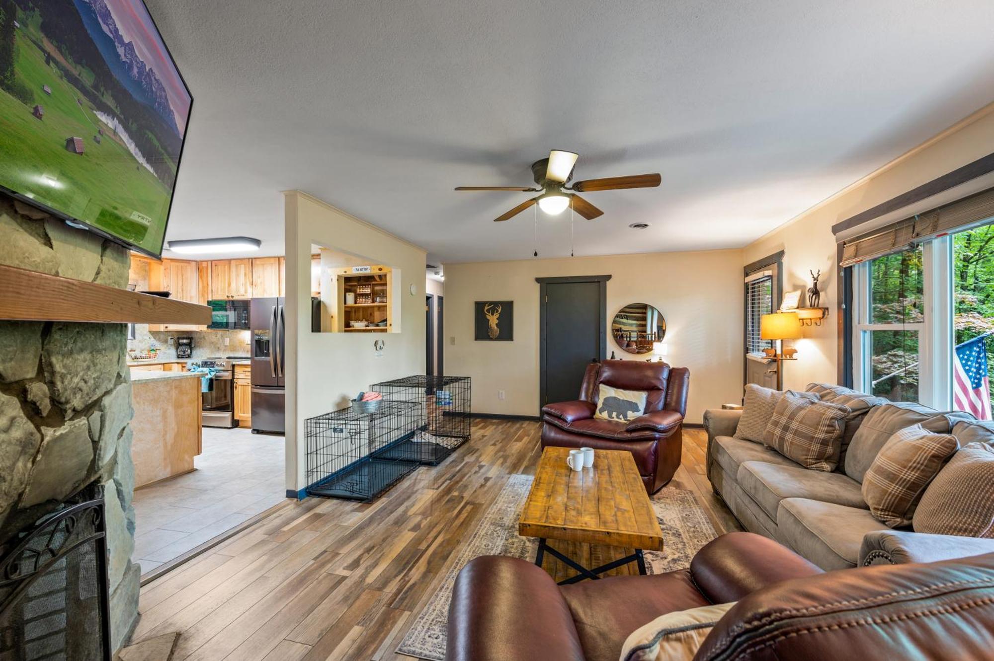 Beautiful Chalet With Fireplace And Large Game Room Gatlinburg Luaran gambar